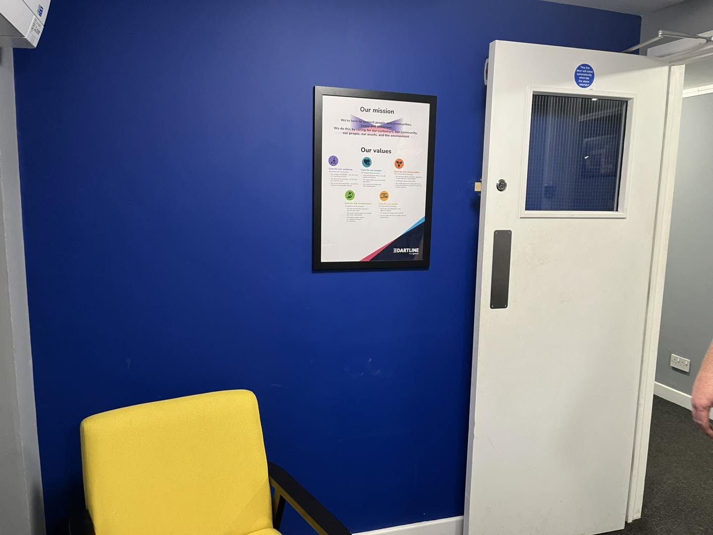 office-decorating-crediton