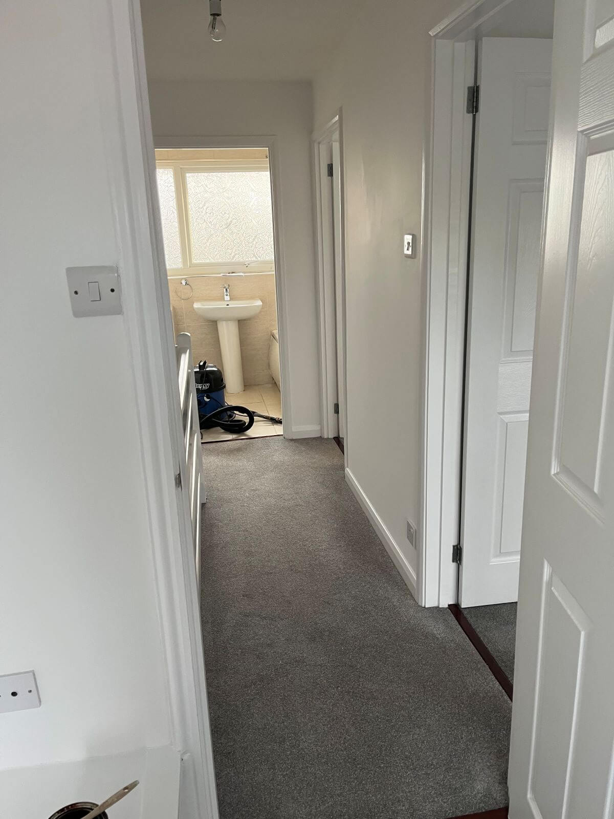crediton-rental-property-redecorated (3) crediton-rental-property-redecorated (3)